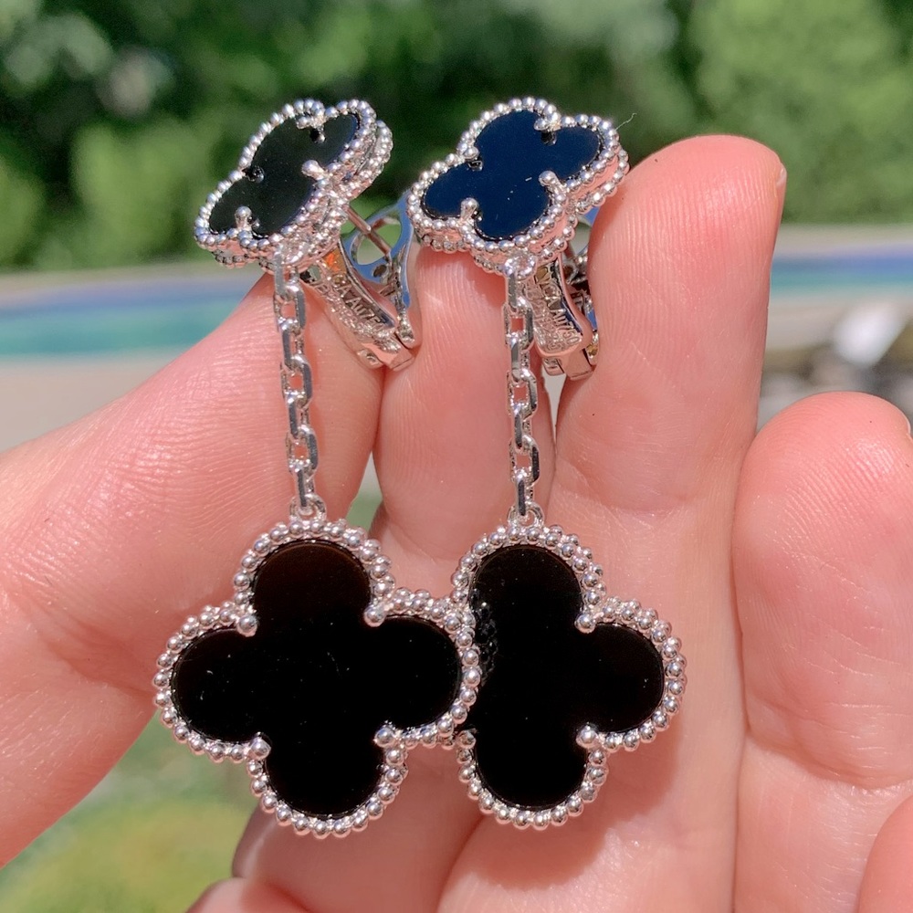 VCA Van Cleef ONYX Magic Alhambra earrings
